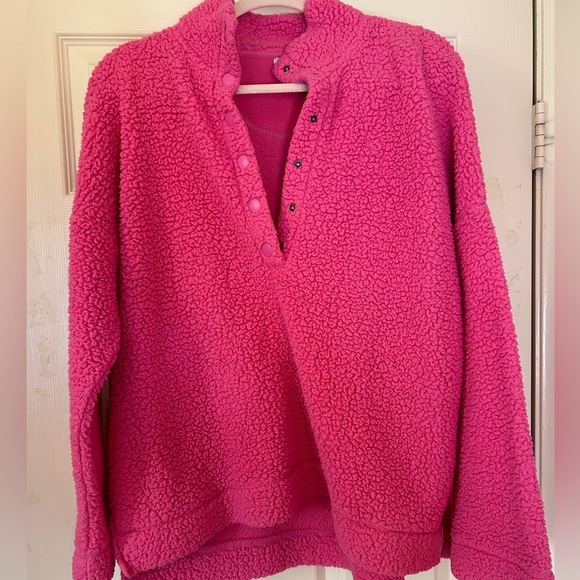 Aerie Teddy Bear Fleece Pull-Over w/ Buttons - Picture 2 of 4